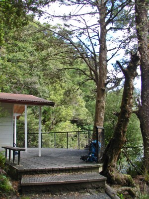 Lake Waikareiti day shelter, Gillian Ward